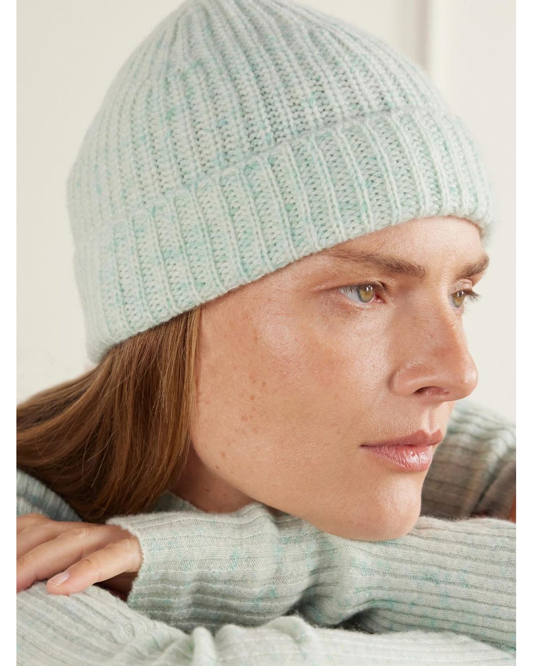 Auralee Green Ribbed Cashmere Beanie
