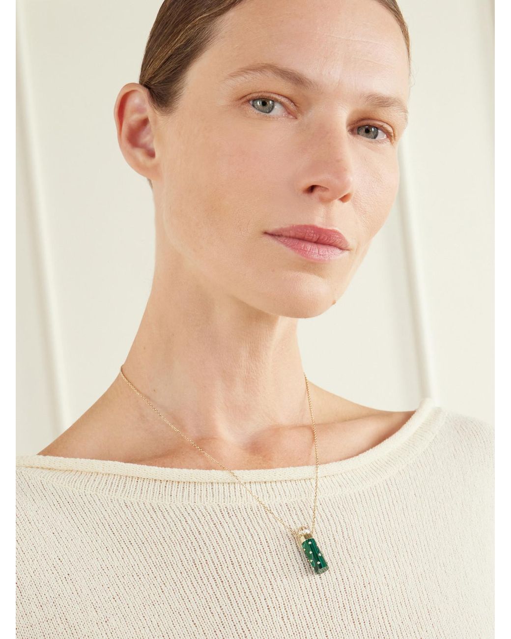 Yvonne Léon Natural Petit Vase 9-Karat, Malachite And Diamond Necklace
