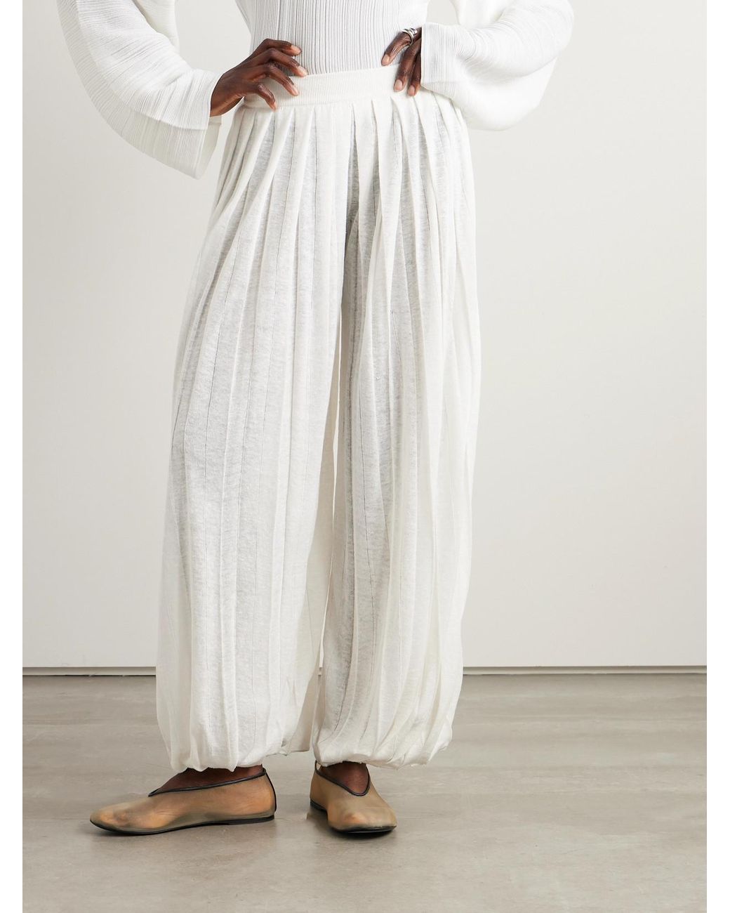 Loro Piana White Balloon Pleated Linen Pants