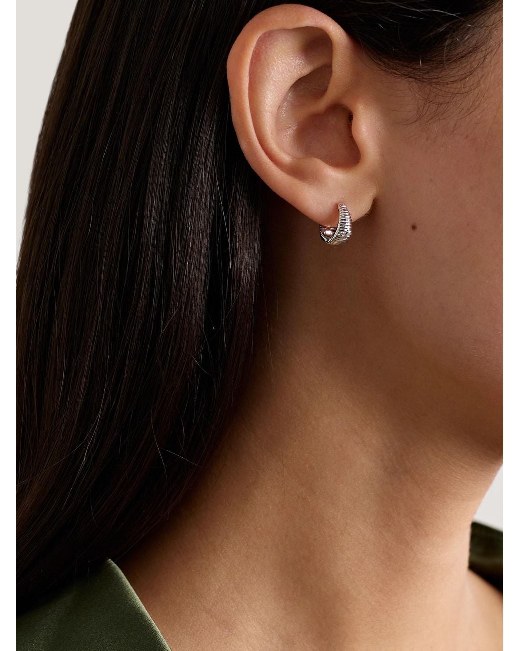 Yvonne Léon Natural 9-Karat Diamond Hoop Earrings