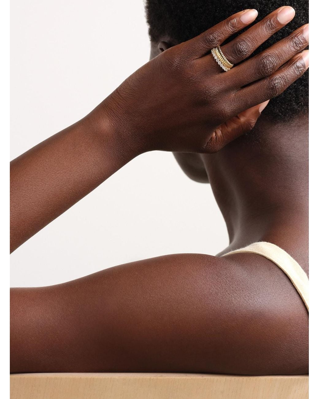 Yvonne Léon Natural Bouée 9-Karat And Diamond Ring