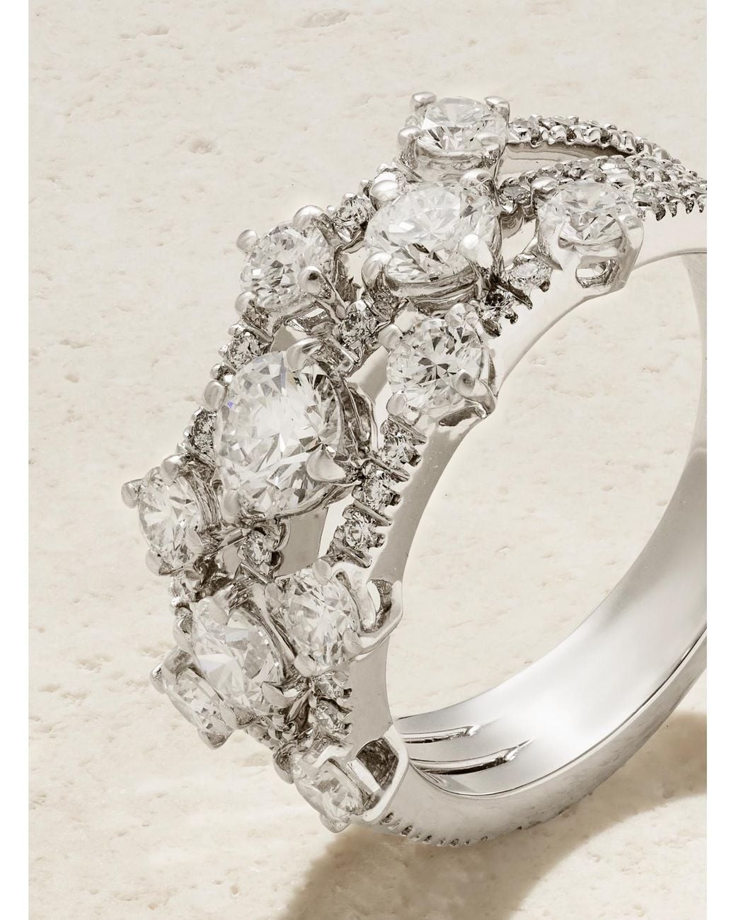 De Beers London Natural Arpeggia 18-Karat Diamond Ring