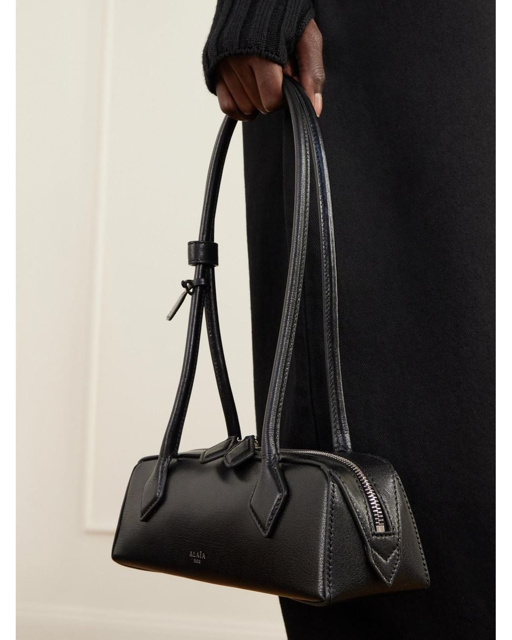 Alaïa White Le Teckel Small Leather Shoulder Bag