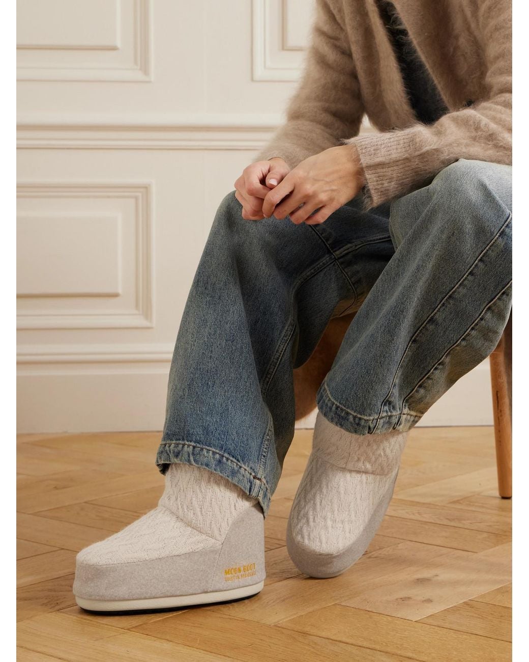 Moon Boot Natural Guest