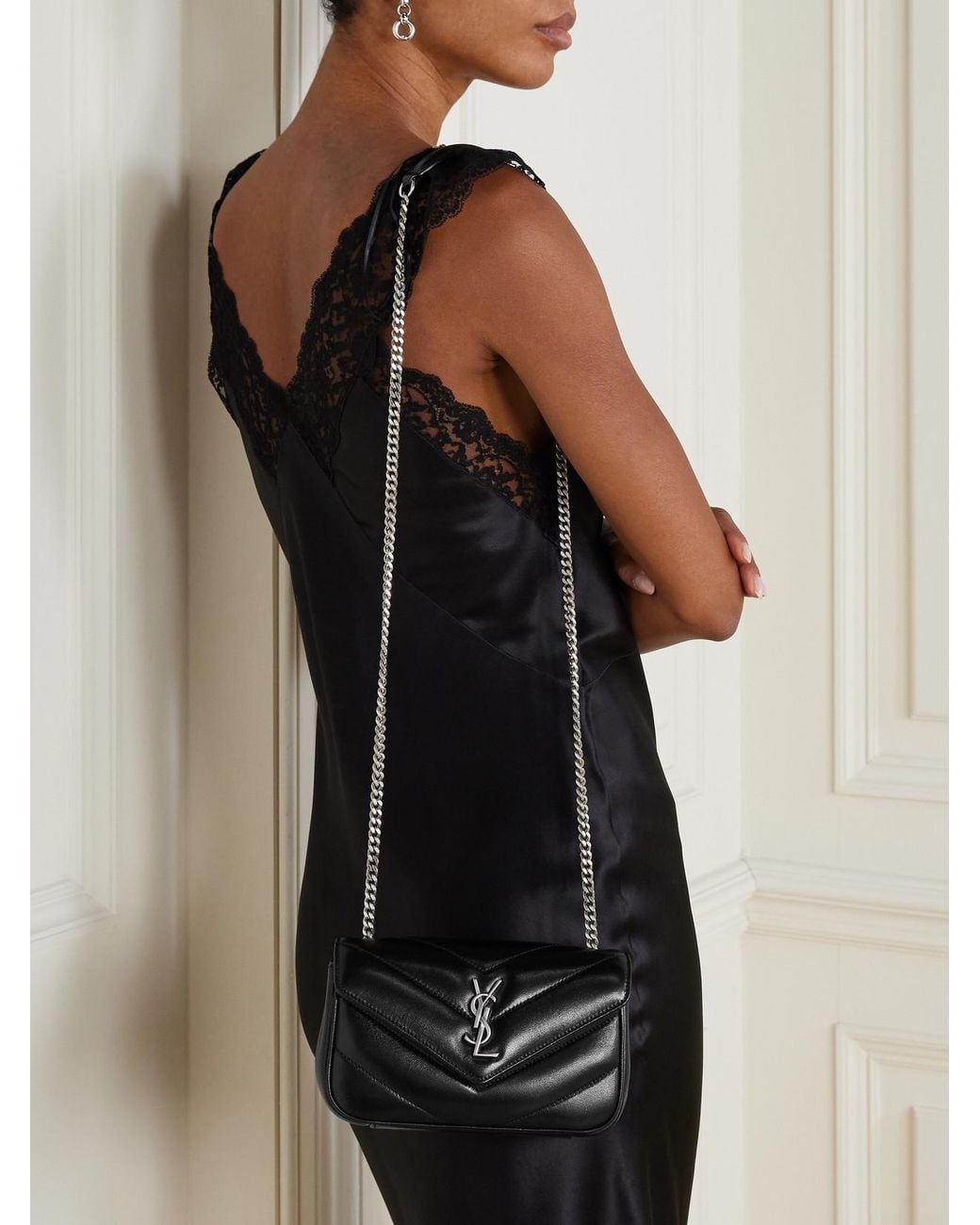Loulou Mini Quilted Leather Shoulder Bag Saint Laurent en coloris Black