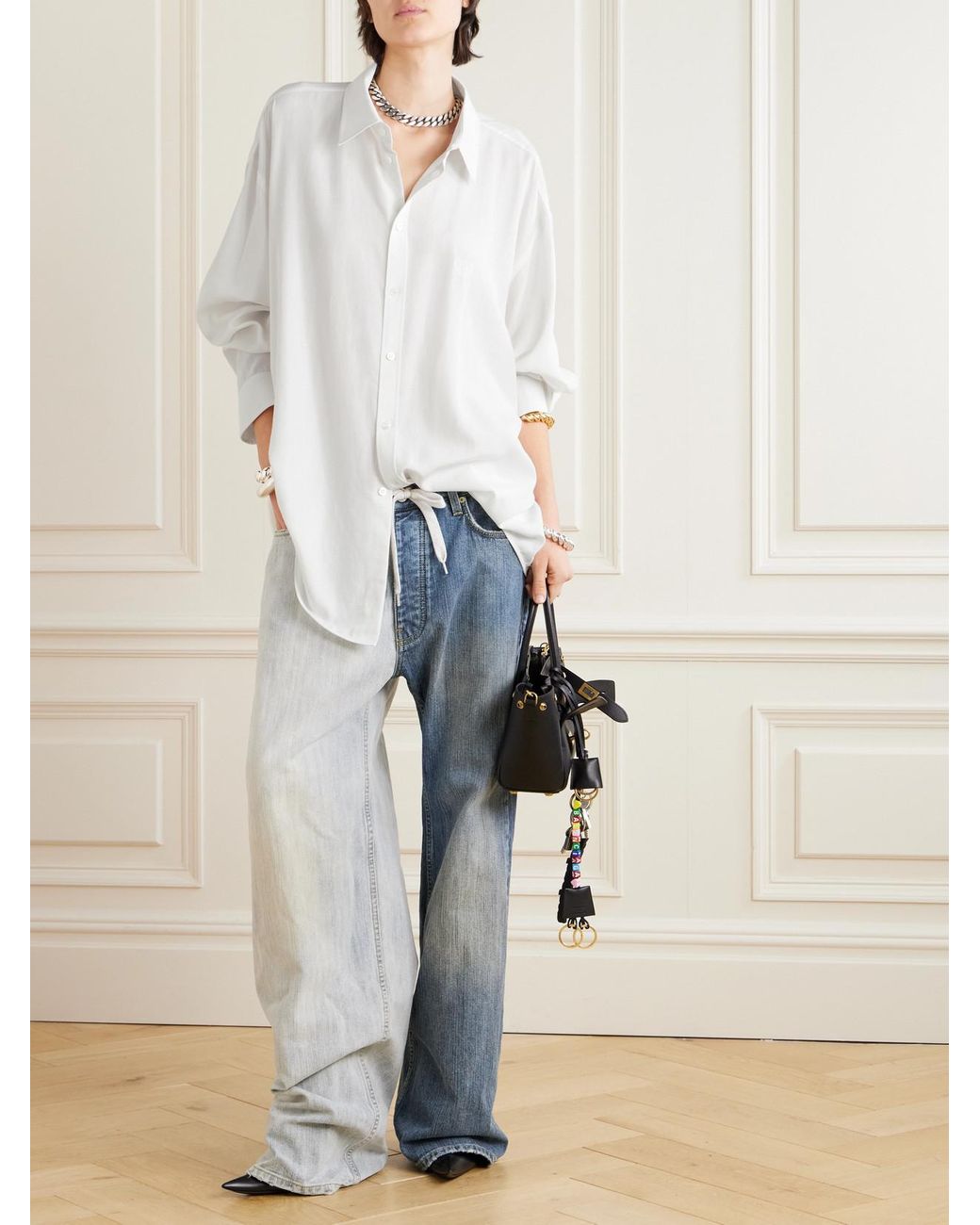 Tシャツ・カットソー BALENCIAGA White lyocell oversize shirt Balenciaga Oversized Embroidered Lyocell Shirt in White | Lyst