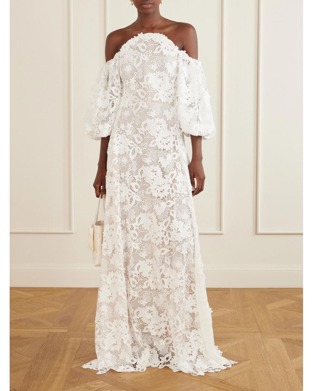 Oscar de la Renta White Off-The-Shoulder Embroidered Lace Gown
