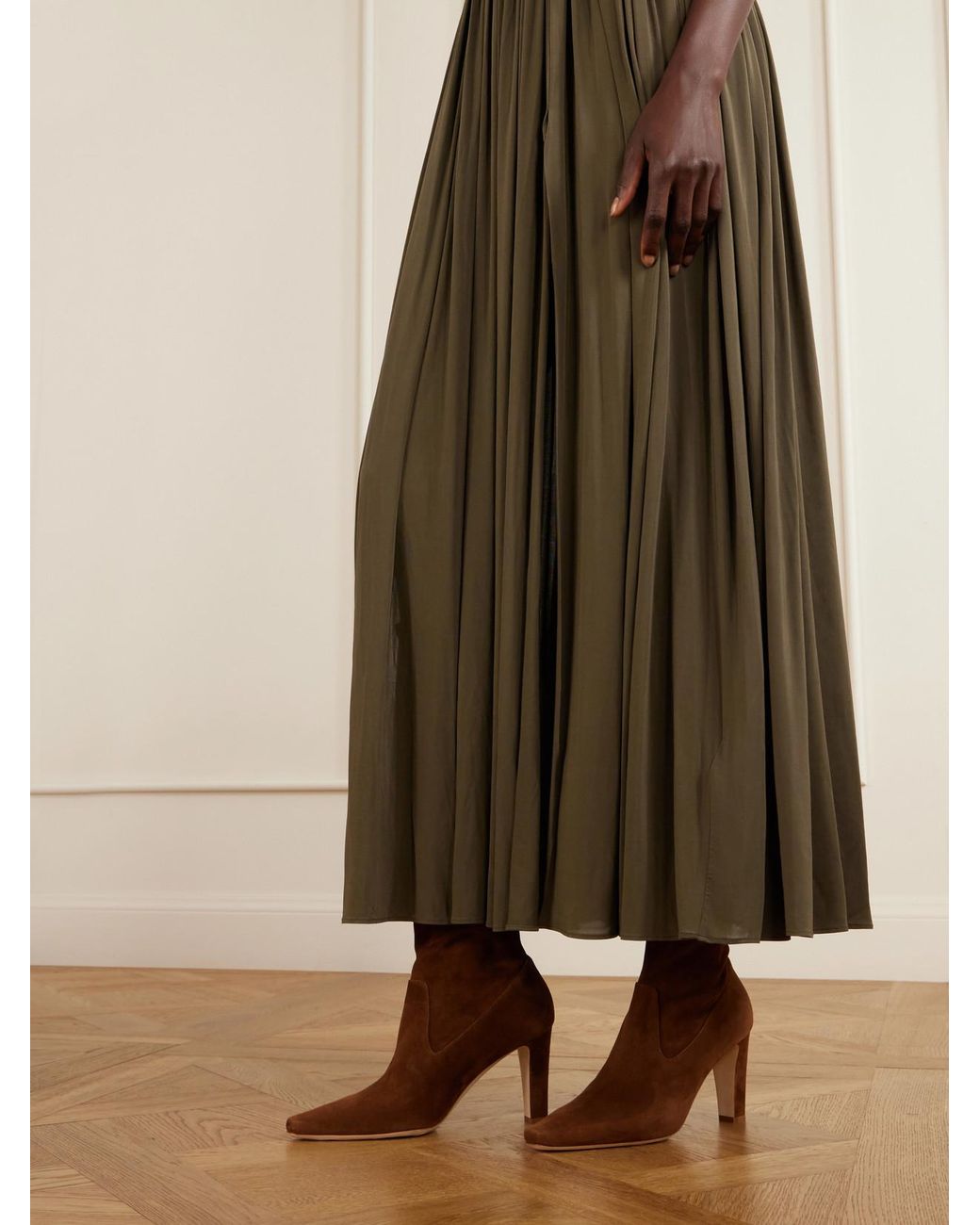 Manolo Blahnik Brown Pavisco 90 Suede Boots