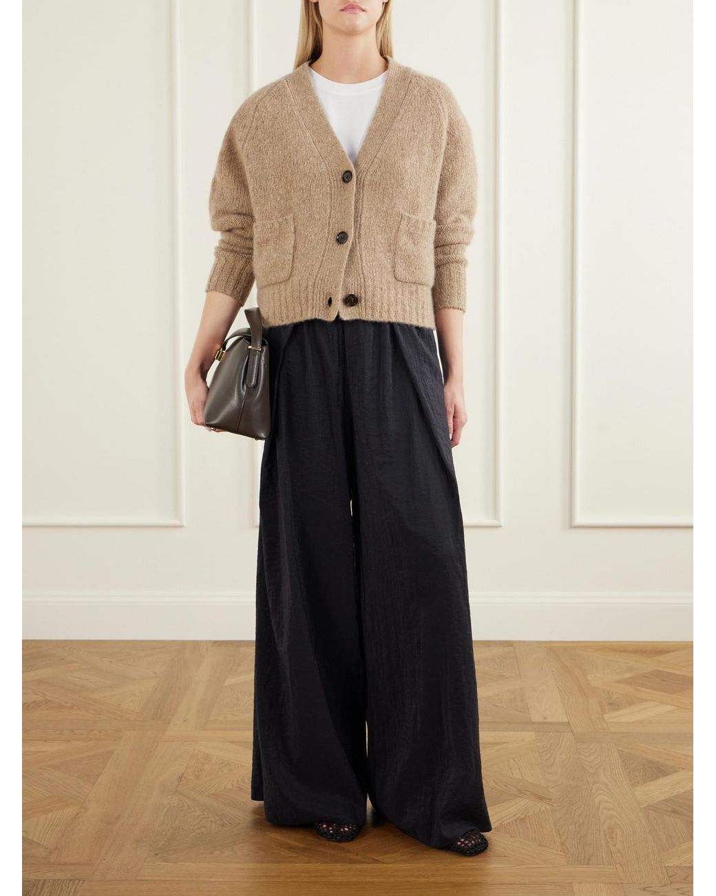 Allude Natural V-Neck Cashmere Cardigan
