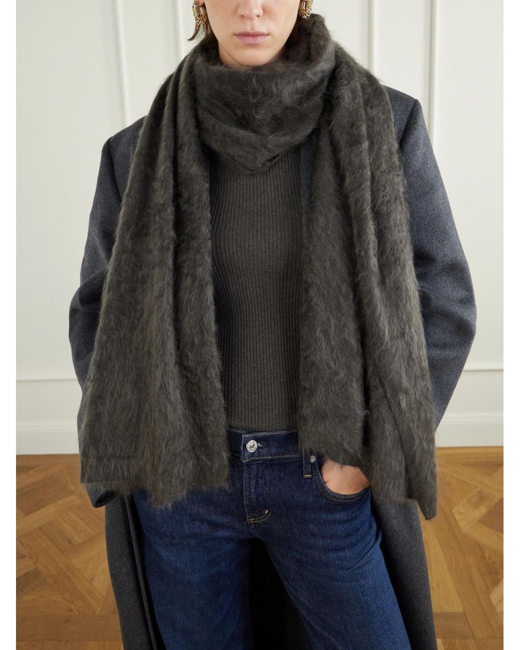 Lisa Yang Gray Brushed Cashmere Scarf
