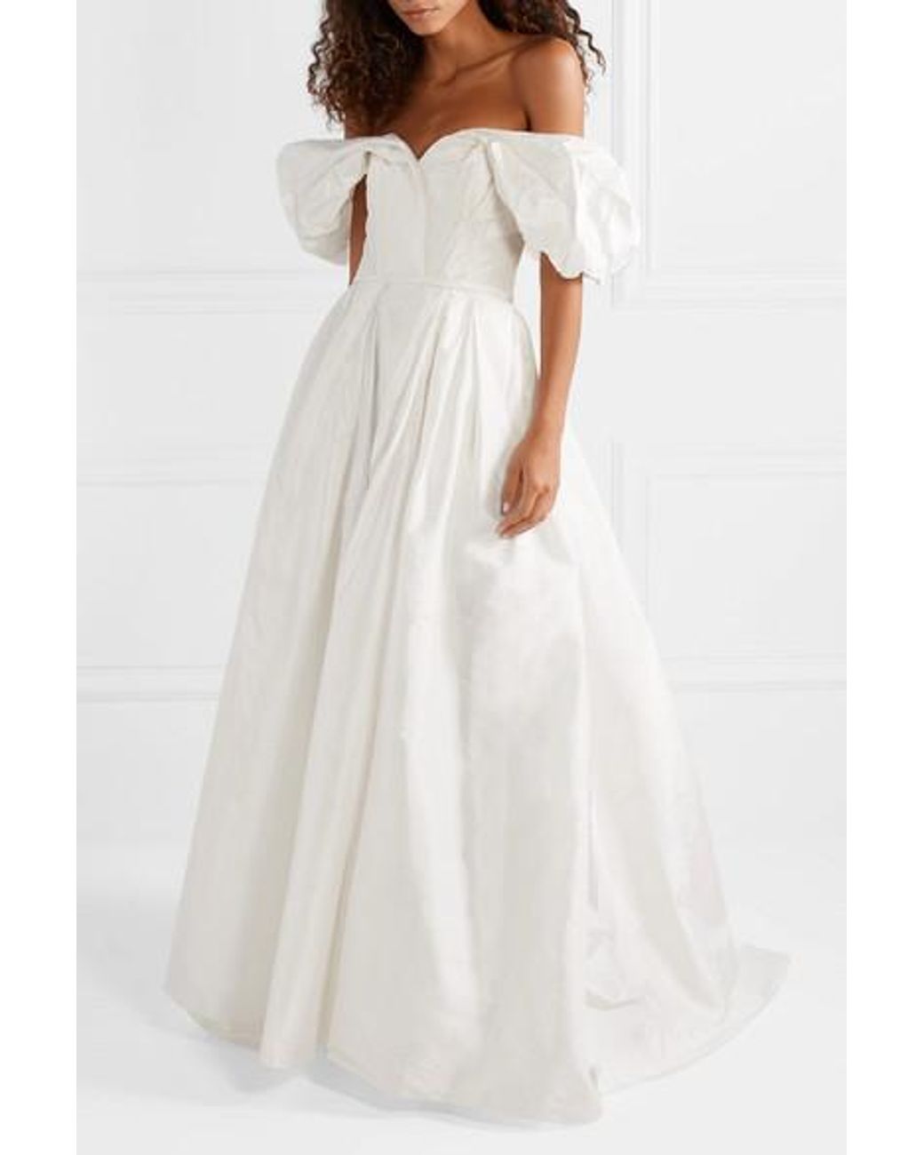 Carolina herrera off deals the shoulder wedding dress