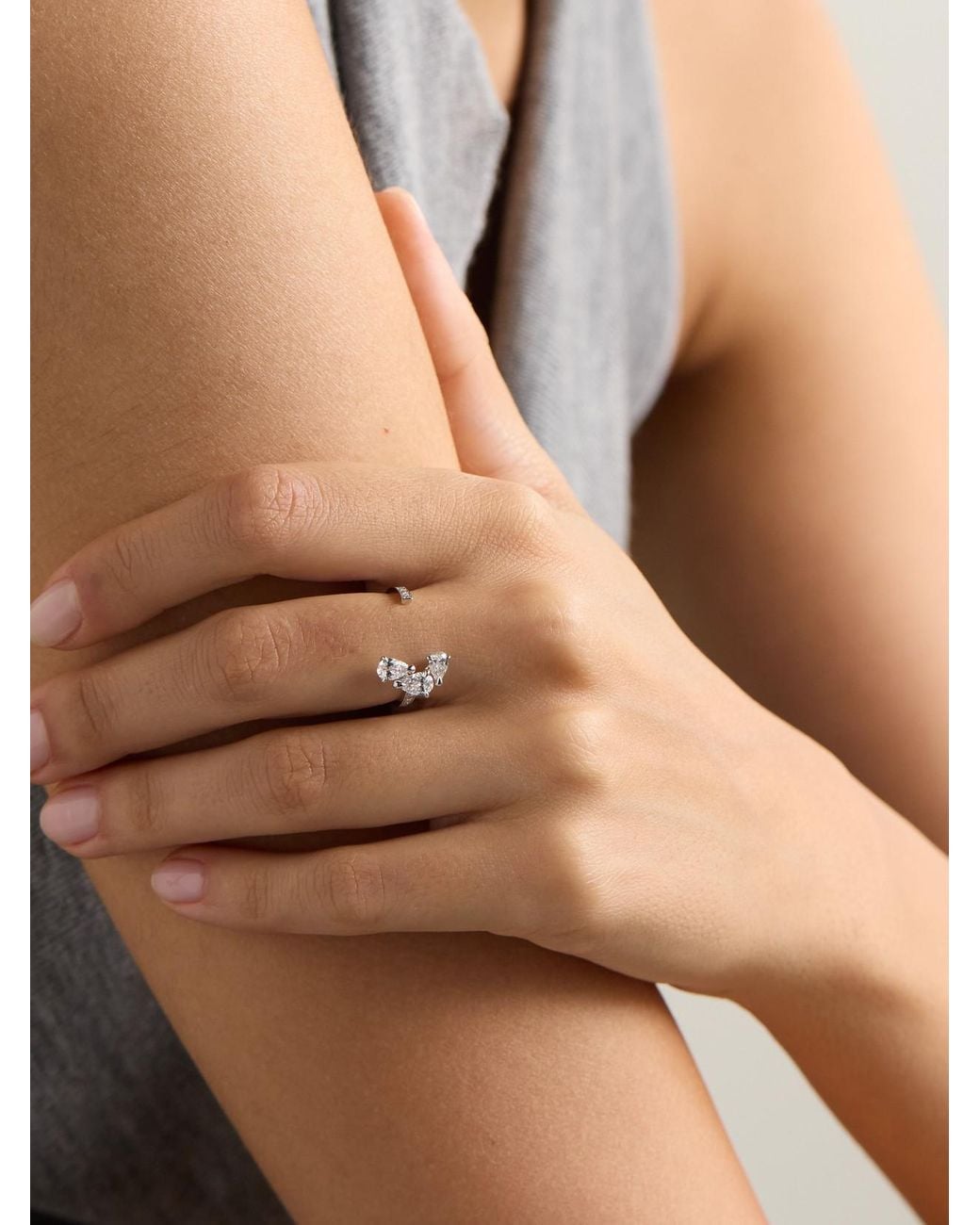 Repossi Natural Serti Sur Vide 18-Karat Diamond Ring