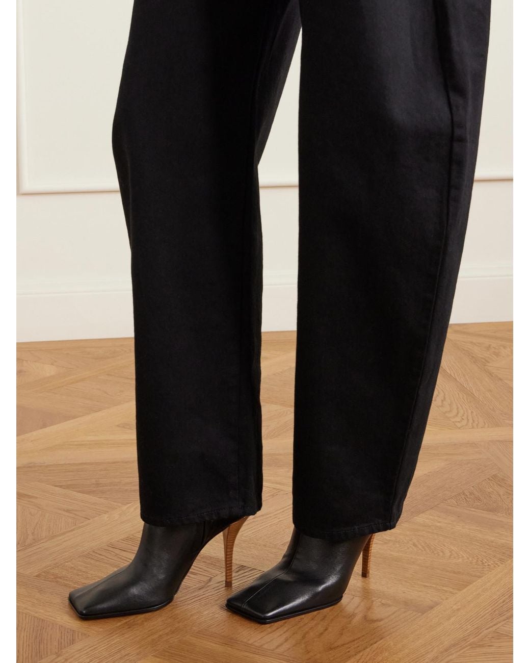 Alaïa Black 90 Leather Ankle Boots