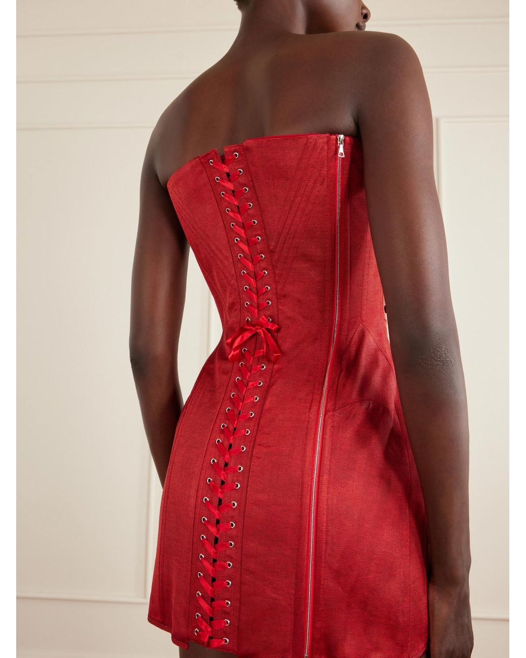 Dilara Findikoglu Red Meet Me