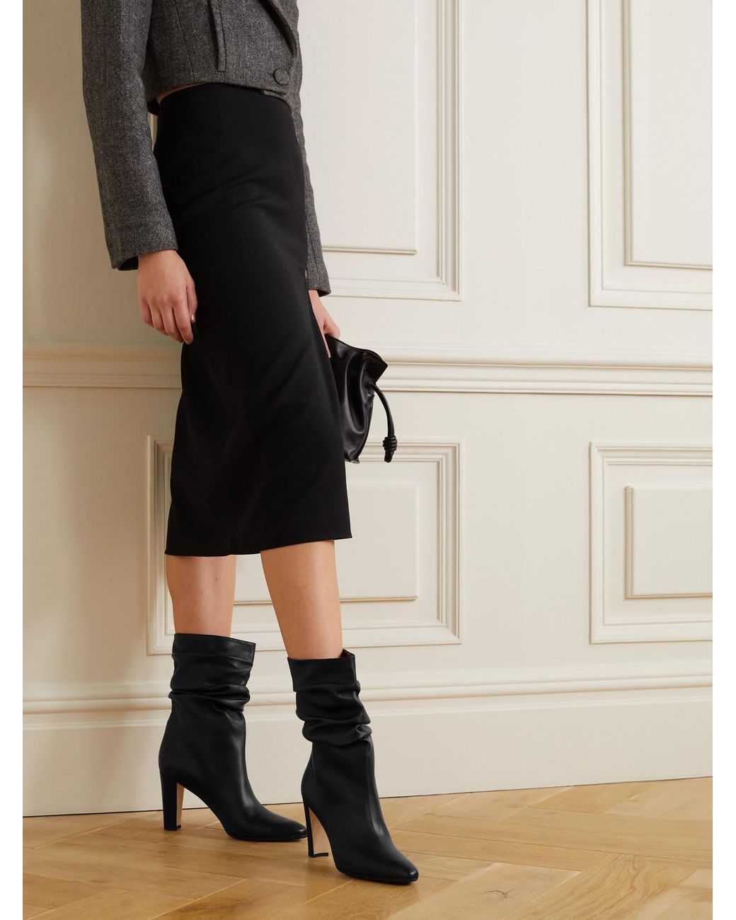 Manolo Blahnik Black Calasso 90 Leather Ankle Boots