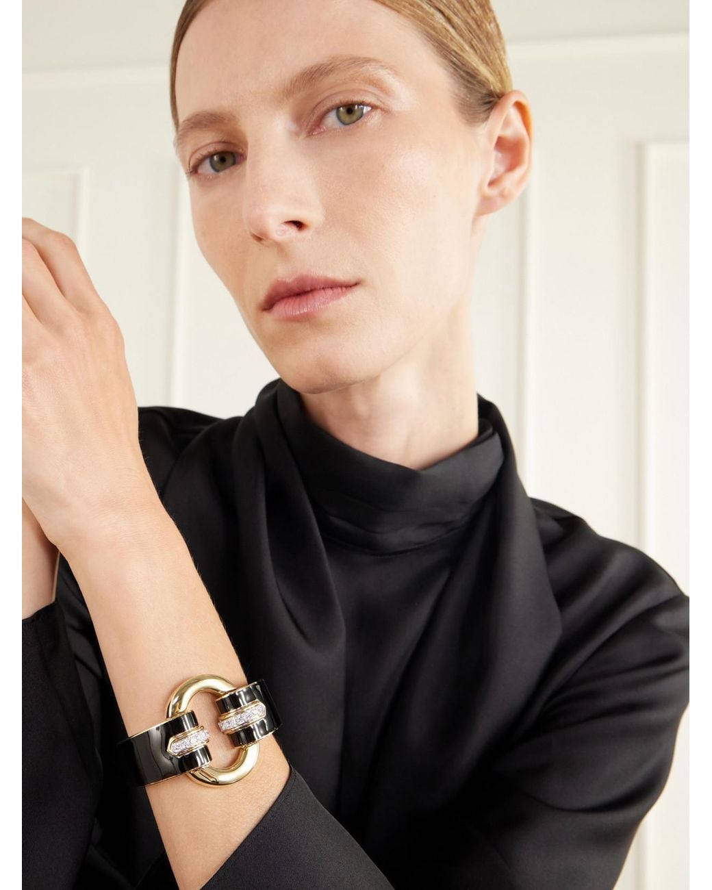 David Webb Metallic Strap 18-Karat, Platinum, Diamond And Enamel Cuff