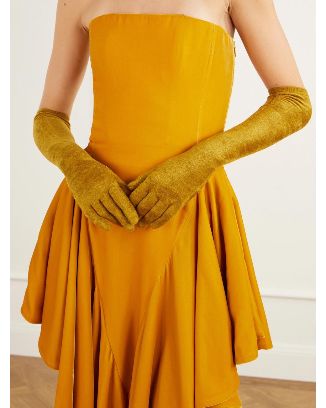Alaïa Yellow Velvet Gloves
