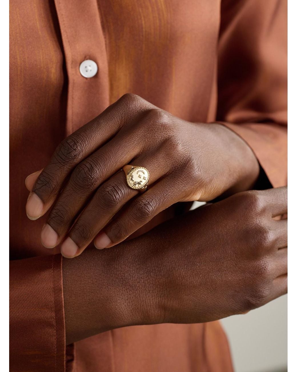 Yvonne Léon Natural Chevalière Ovale La Savane 9-Karat, Diamond And Enamel Ring