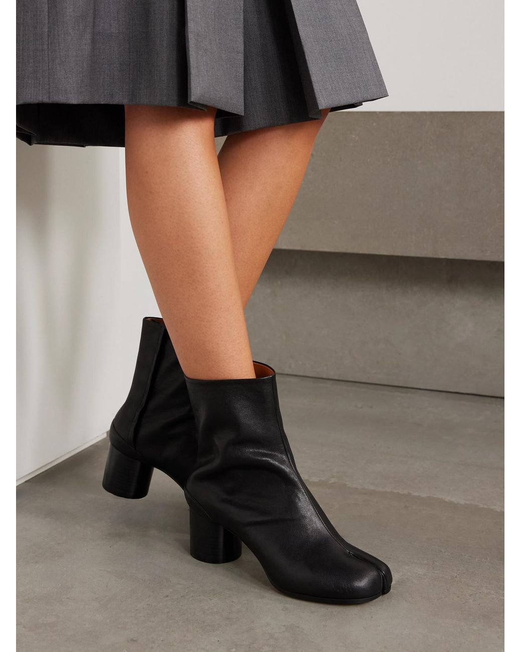 Maison Margiela Black Tabi Split-Toe Leather Ankle Boots