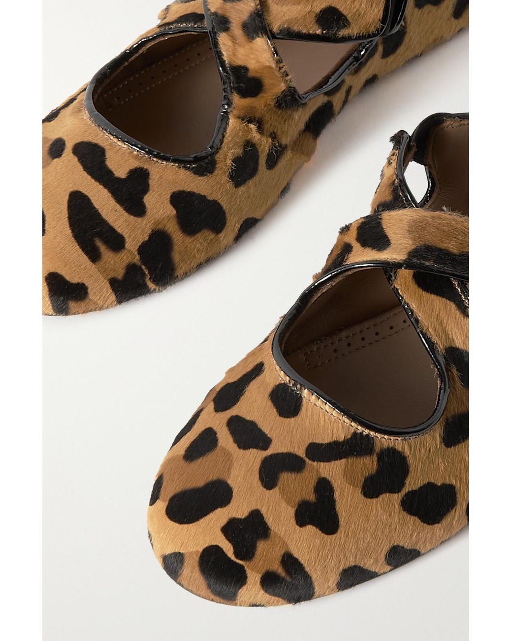 Alaïa Ballet Flats Criss Cross in Brown | Lyst