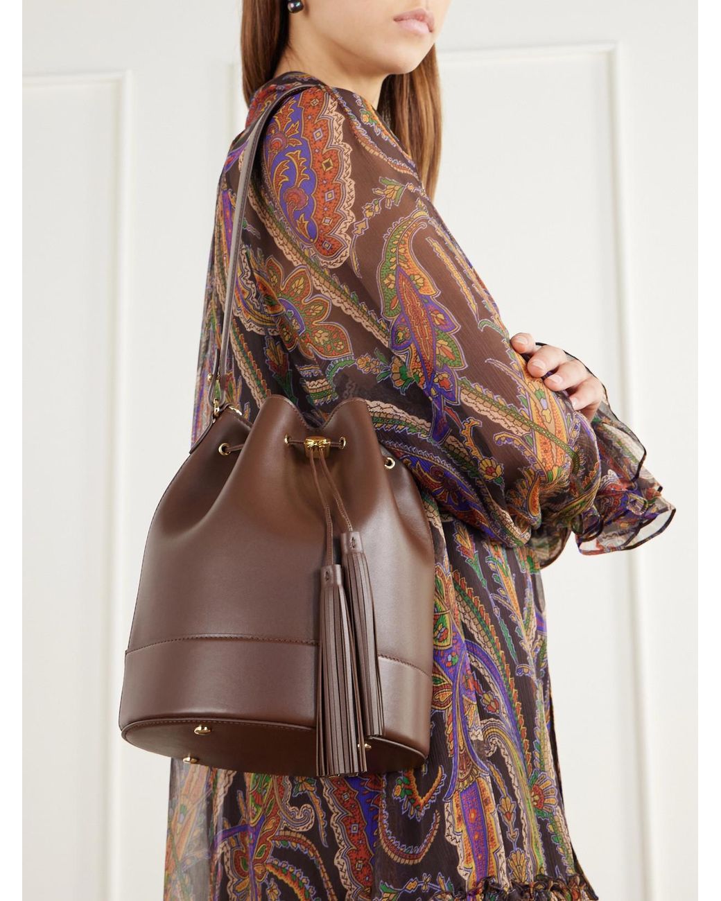 Gianvito Rossi Brown Sienna Tasseled Leather Drawstring Bucket Bag