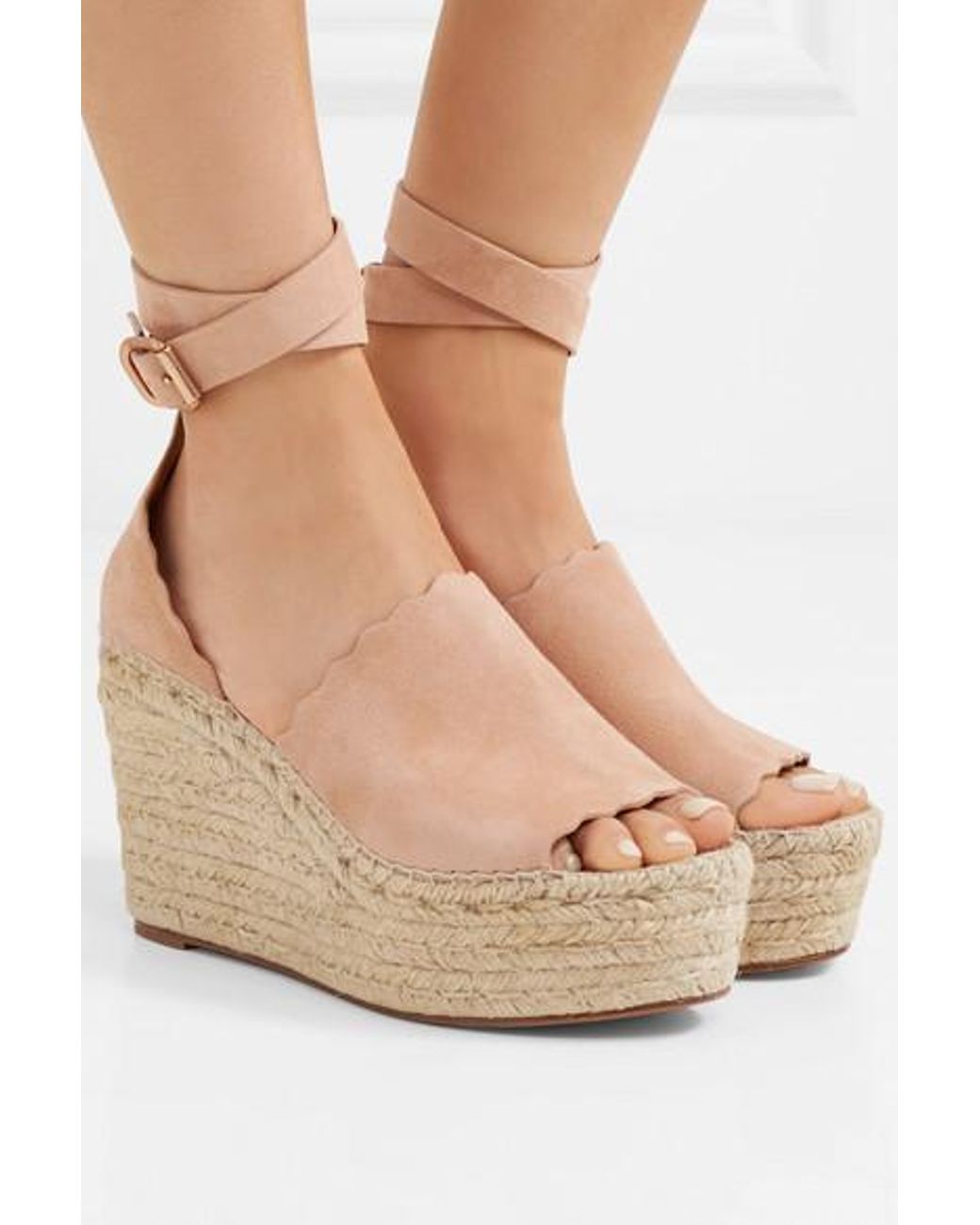 Chloé Lauren Scalloped Suede Espadrille Wedge Sandals in Natural | Lyst