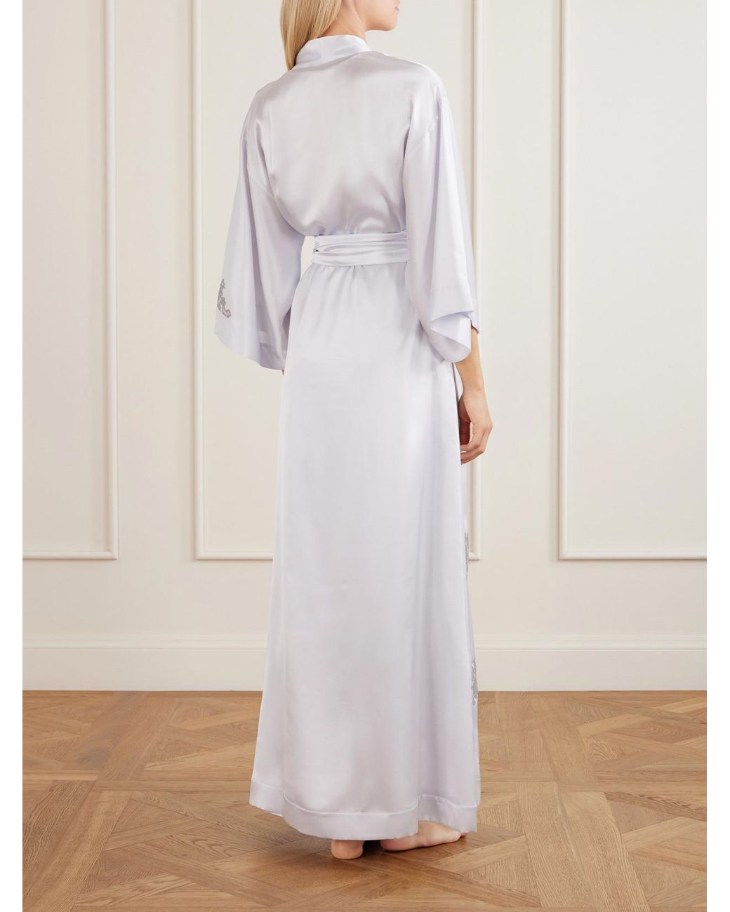 Carine Gilson White Lace-Appliqué Silk-Satin Robe