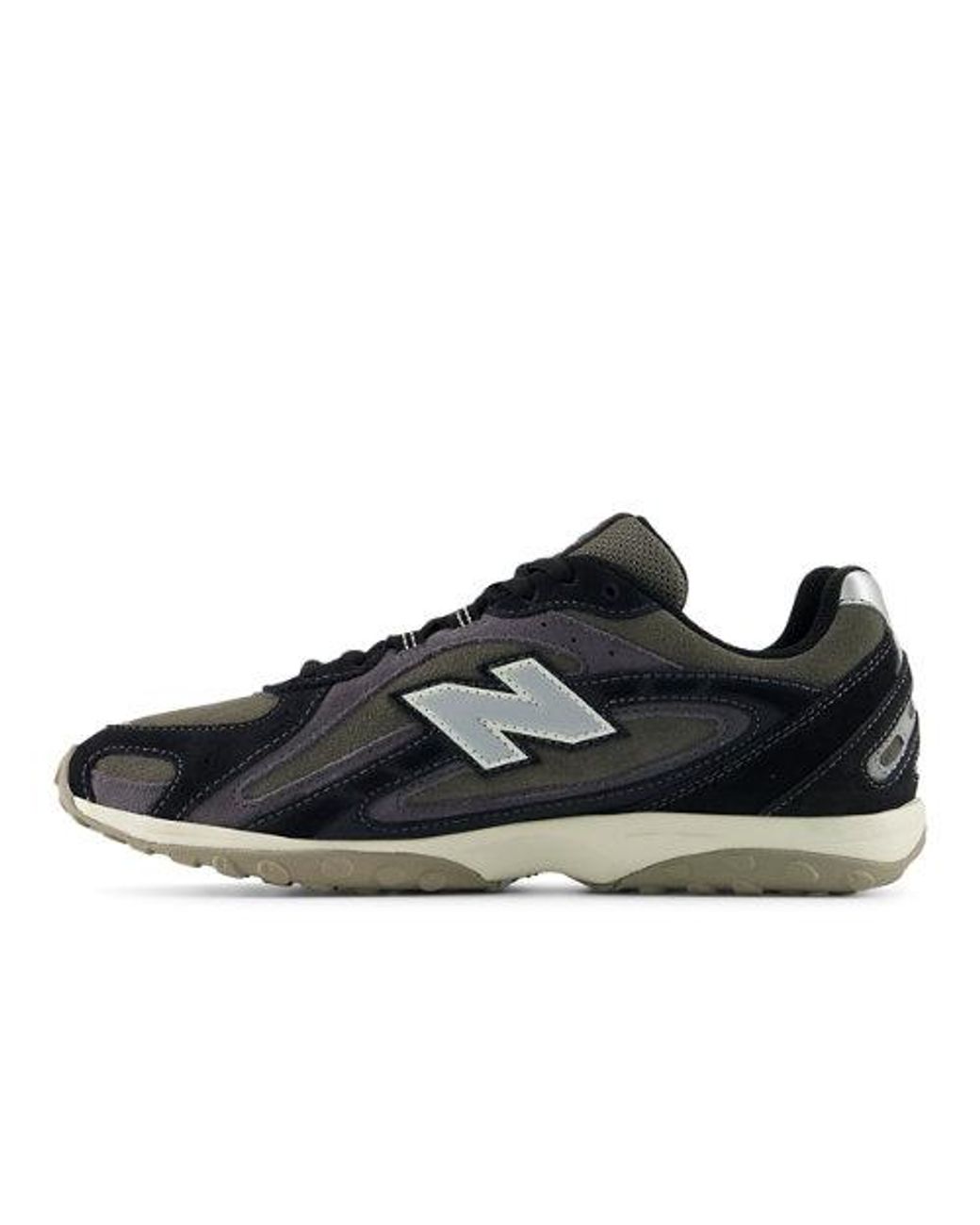 New Balance Black 204L
