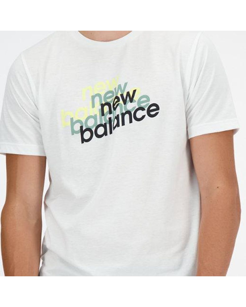 New Balance Sport Essentials Heathertech Graphic T-shirt In White Poly Knit for men