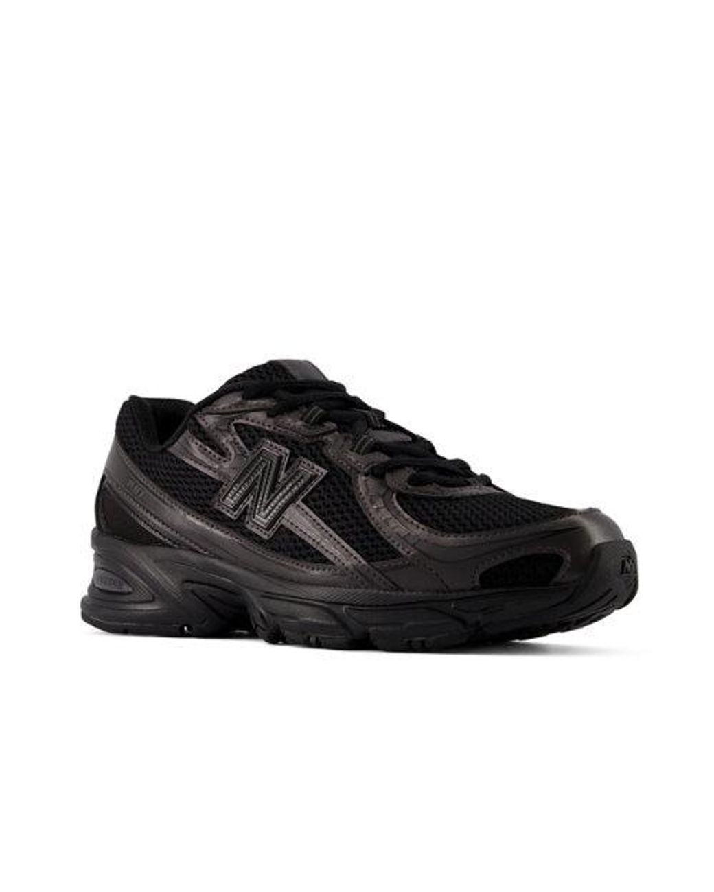 New Balance Black 740