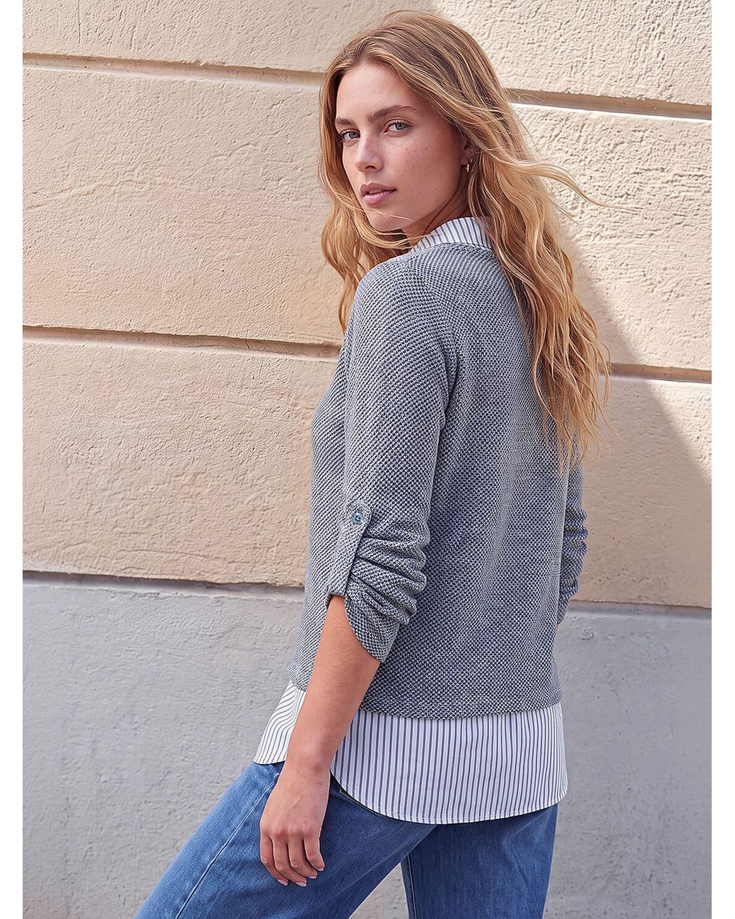Roman Gray Textured Snit 2