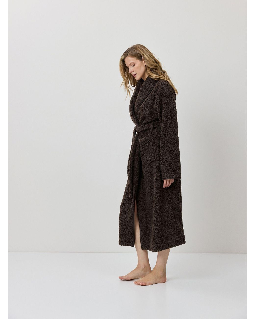 ARUELLE Black Browney Bathrobe