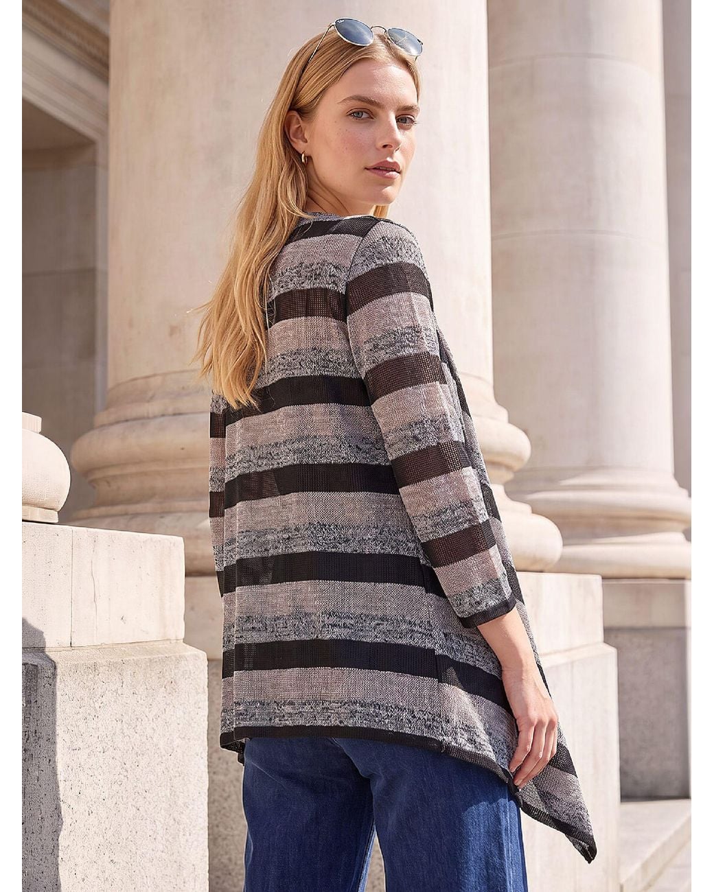 Roman Roman Roman Black 2