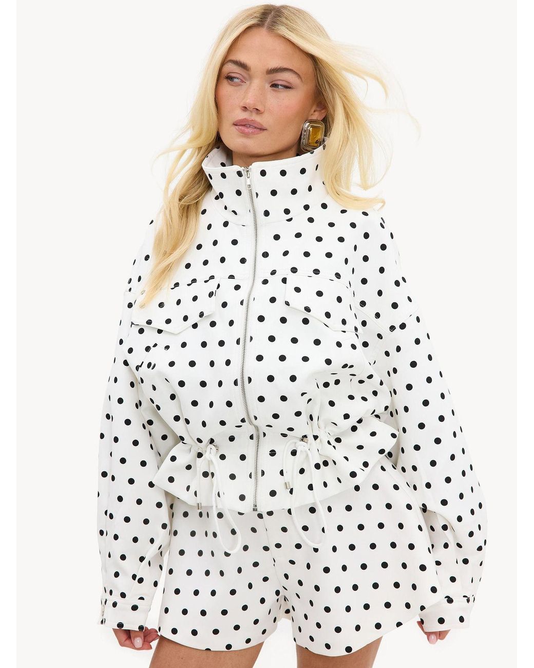 Loavies White Cocooned