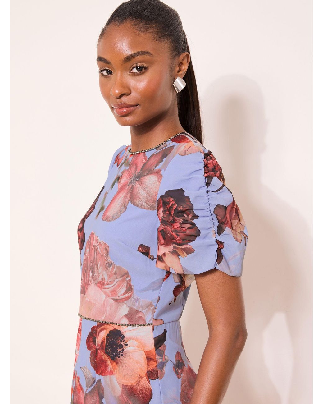 round neck midi dress with sleeves Fuchsia Round Neck Short Puff Sleeve Cut Out Back Midi Dress *FINAL SA –  SSYS
