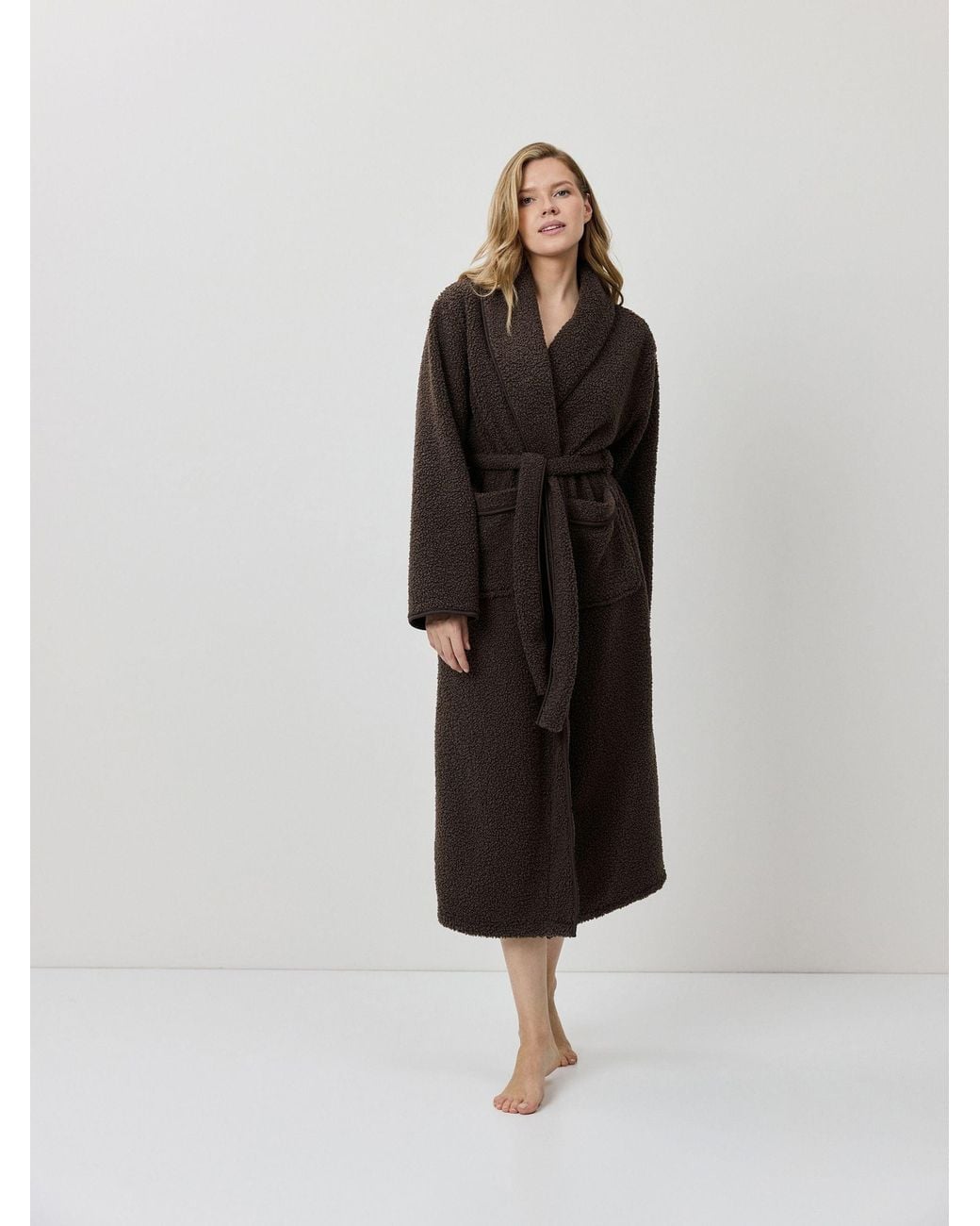 ARUELLE Black Browney Bathrobe