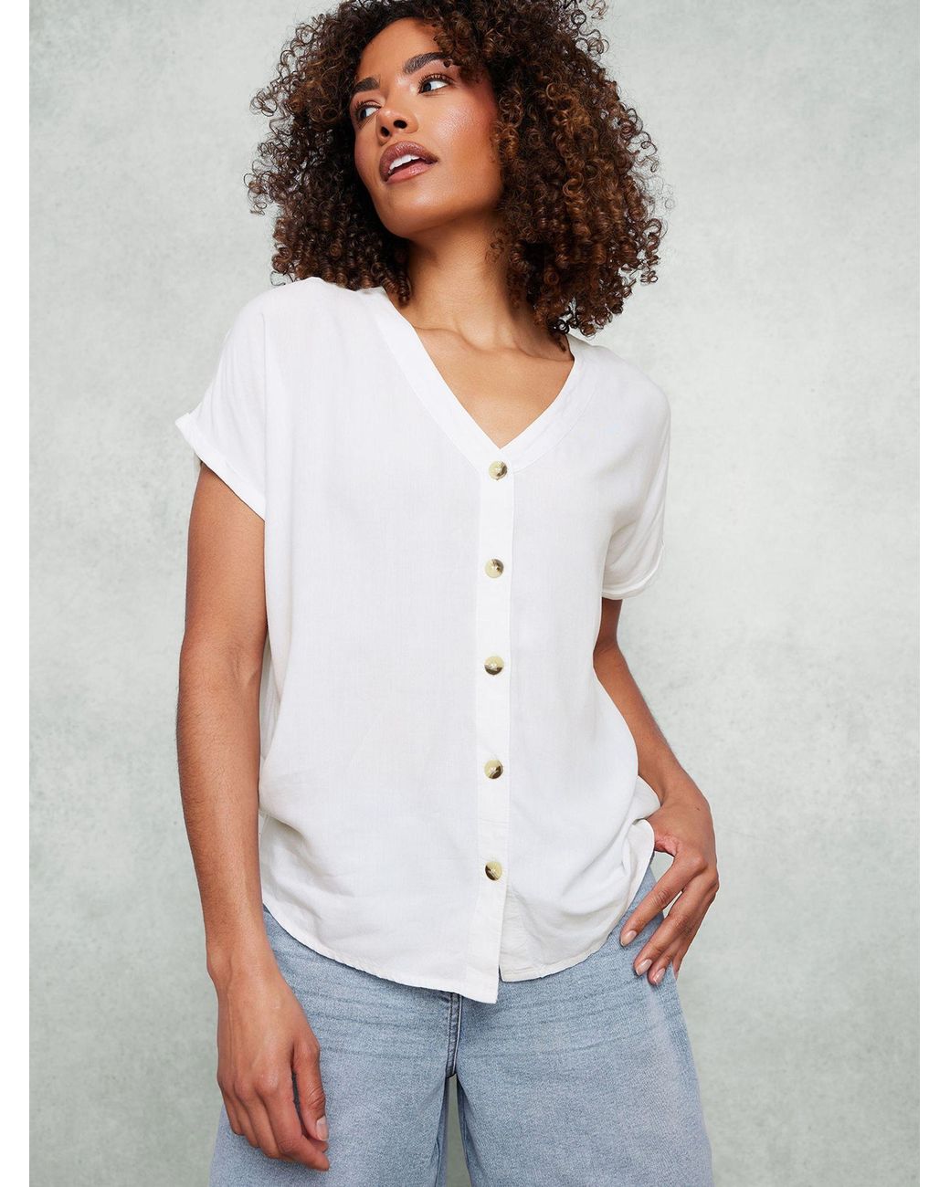 M&CO. White Button Front Blouse