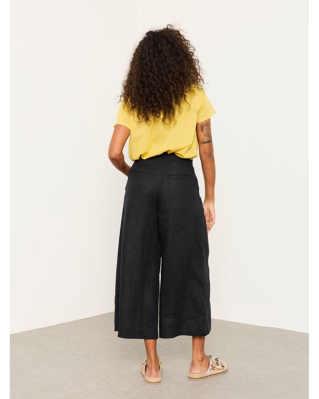 FatFace Black Anya Wide Leg Cropped Trousers