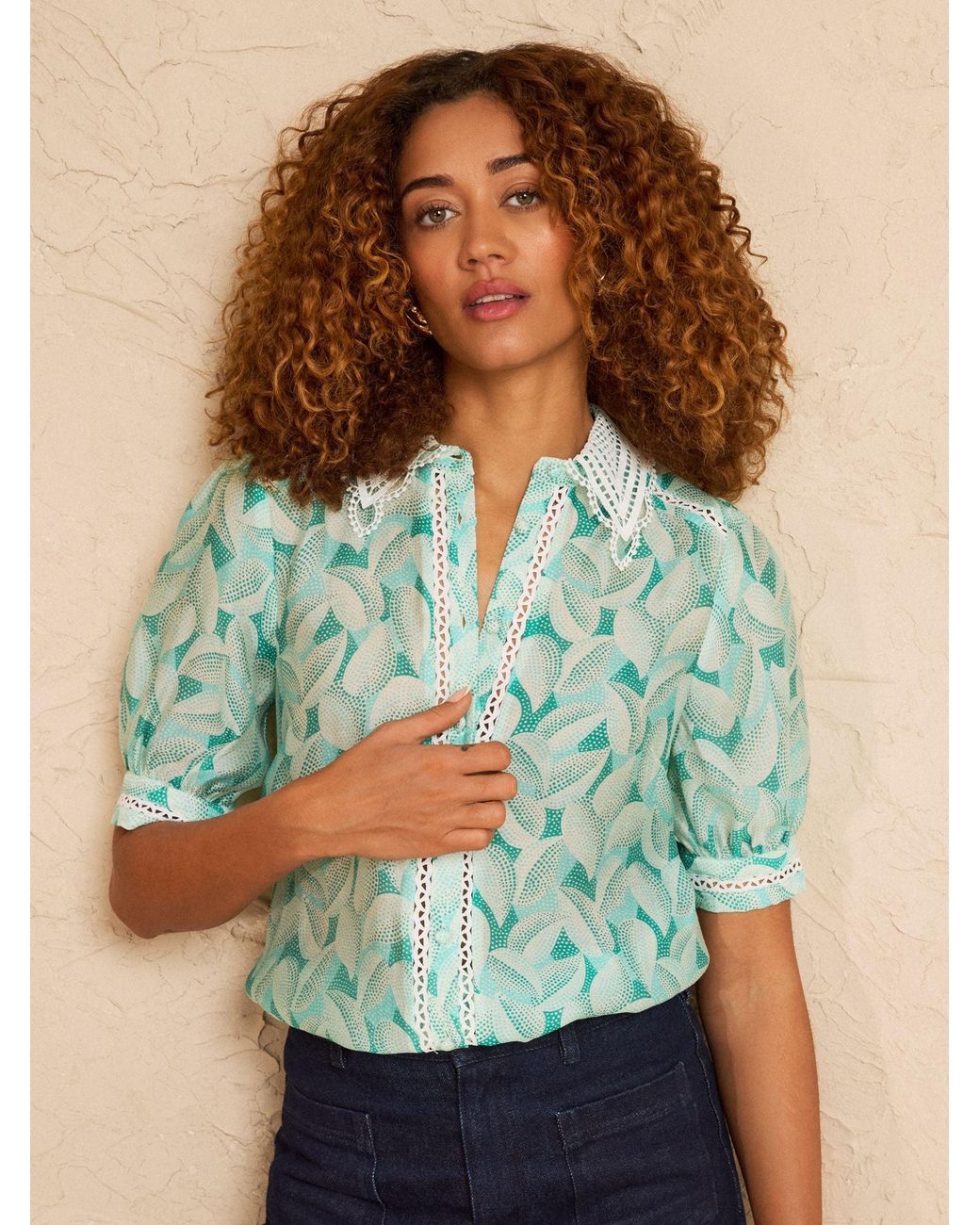 Rose Through Tee Love & Roses Lace Collar Short Sleeve Button Through Shirt in Green | Lyst