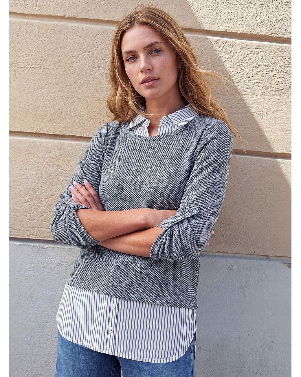Roman Gray Textured Snit 2
