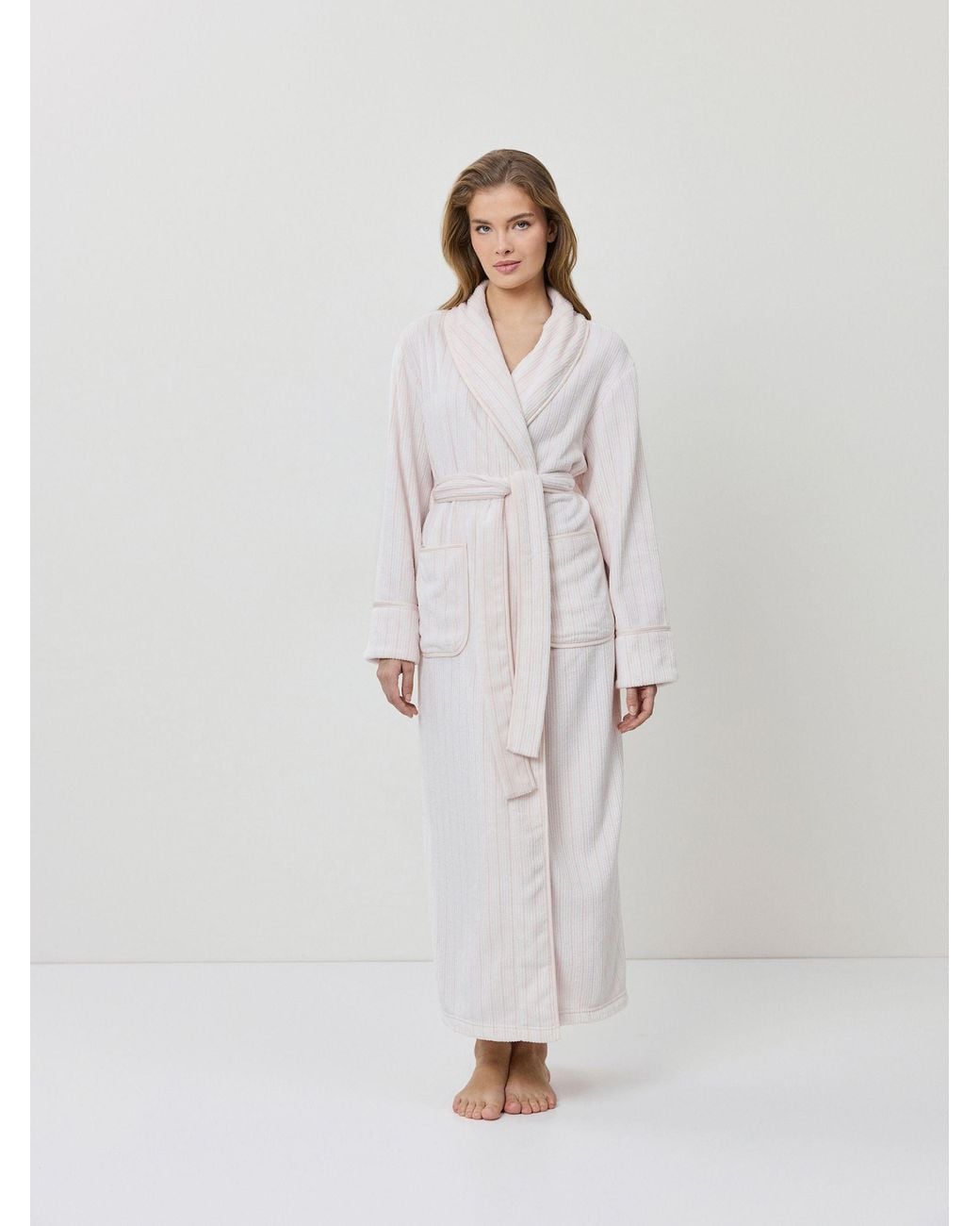 ARUELLE Pink Ruelle Bathrobe
