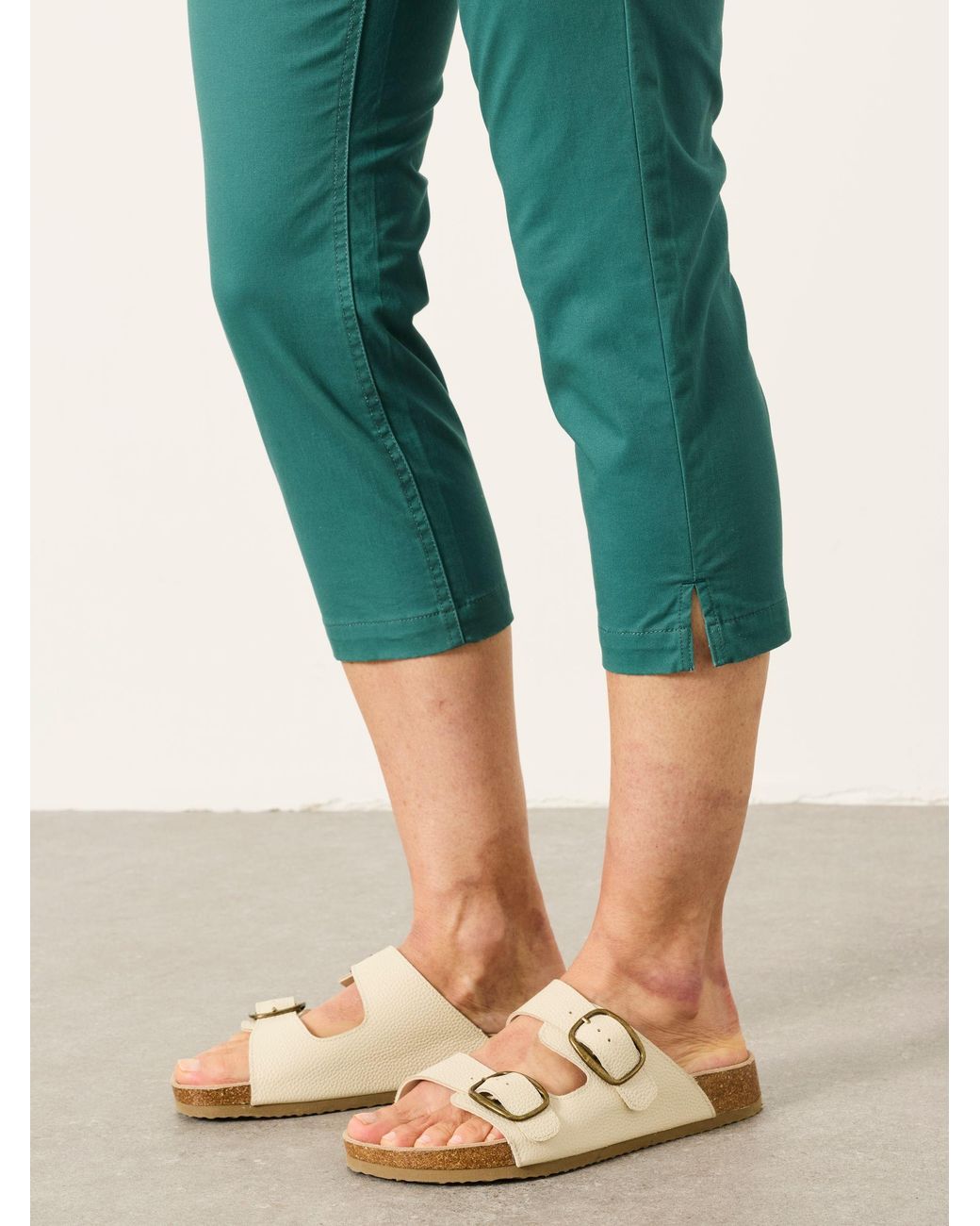 FatFace Green Farnham Crop Chino