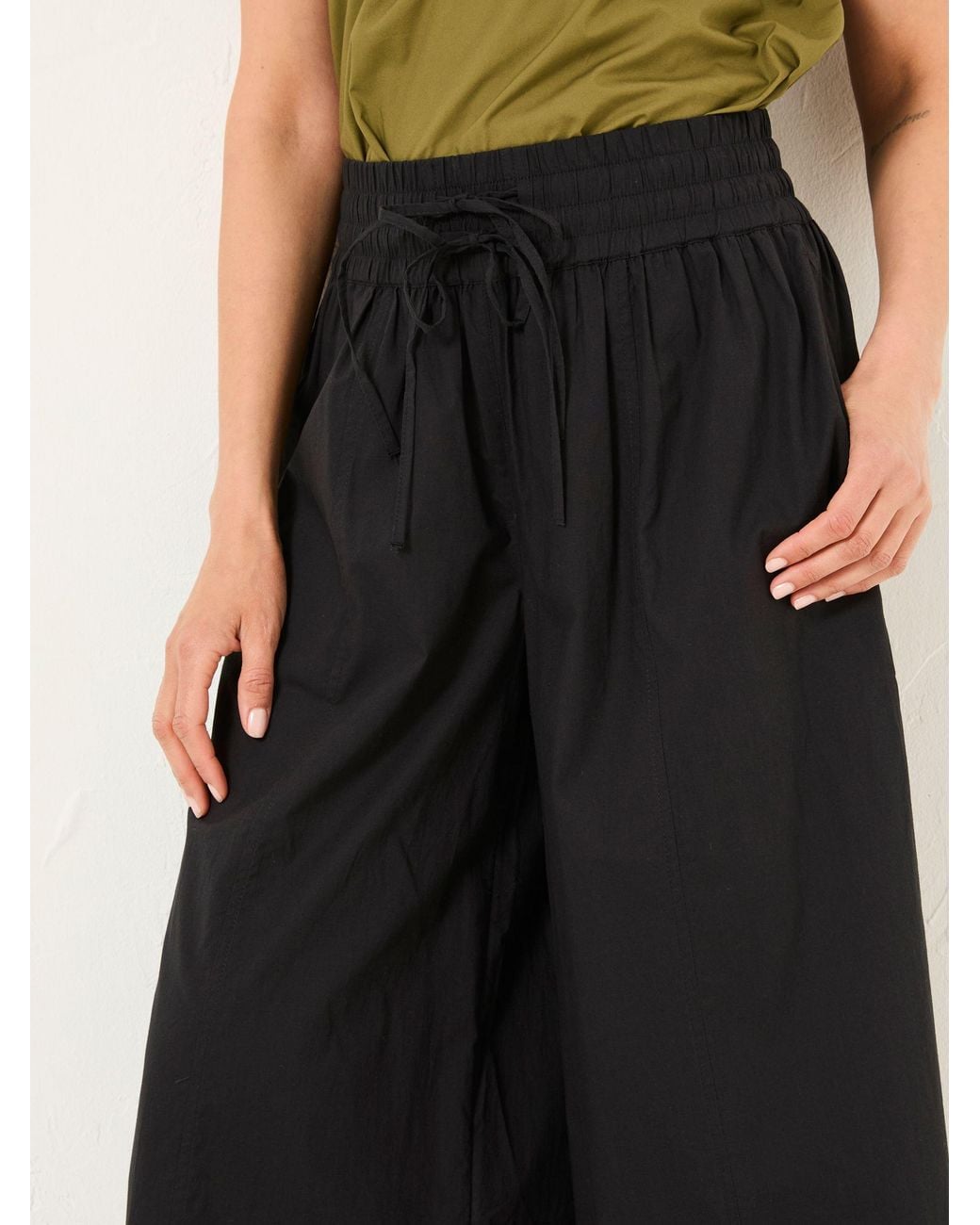 FatFace Black Aubrey Wide Leg Crop Trouser