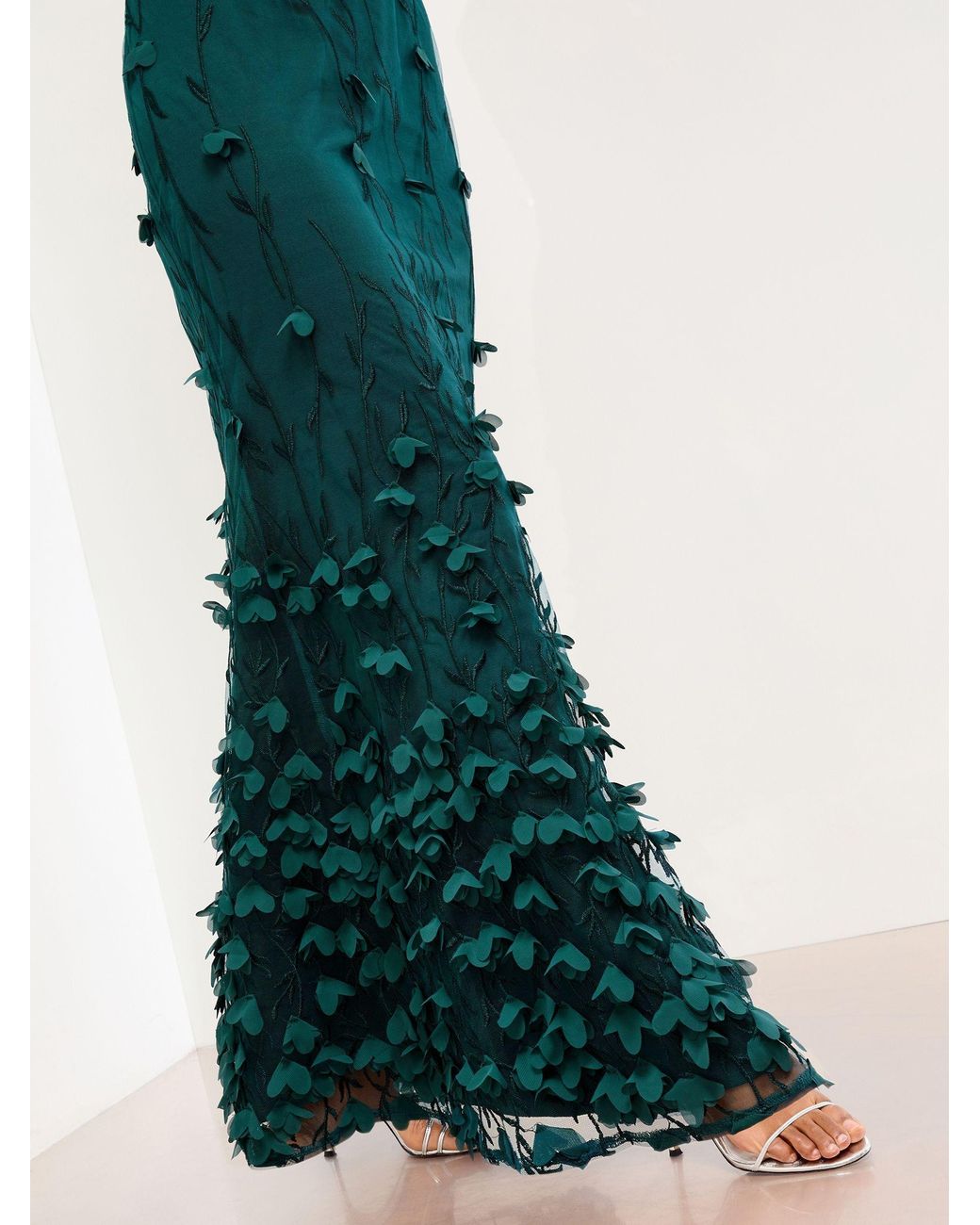 Lipsy Premium Floral 3D Textured Halter Maxi Dress in Green | Lyst Lipsy Premium Floral 3D Textured Halter Maxi Dress in Green | Lyst