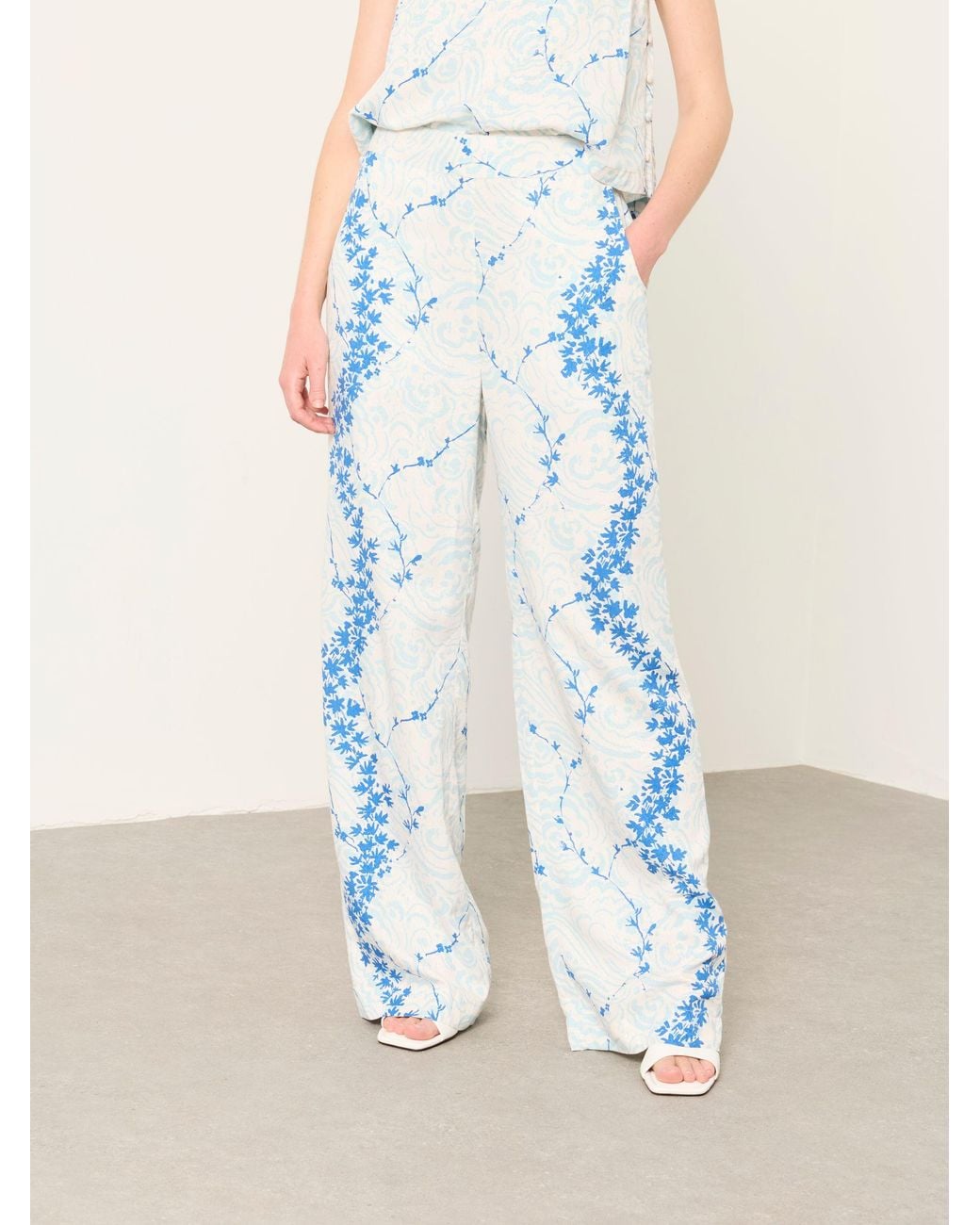 FatFace Brown Fatface V & A Fatface Ivory Archive Petals Jolene Wide Leg Trouser