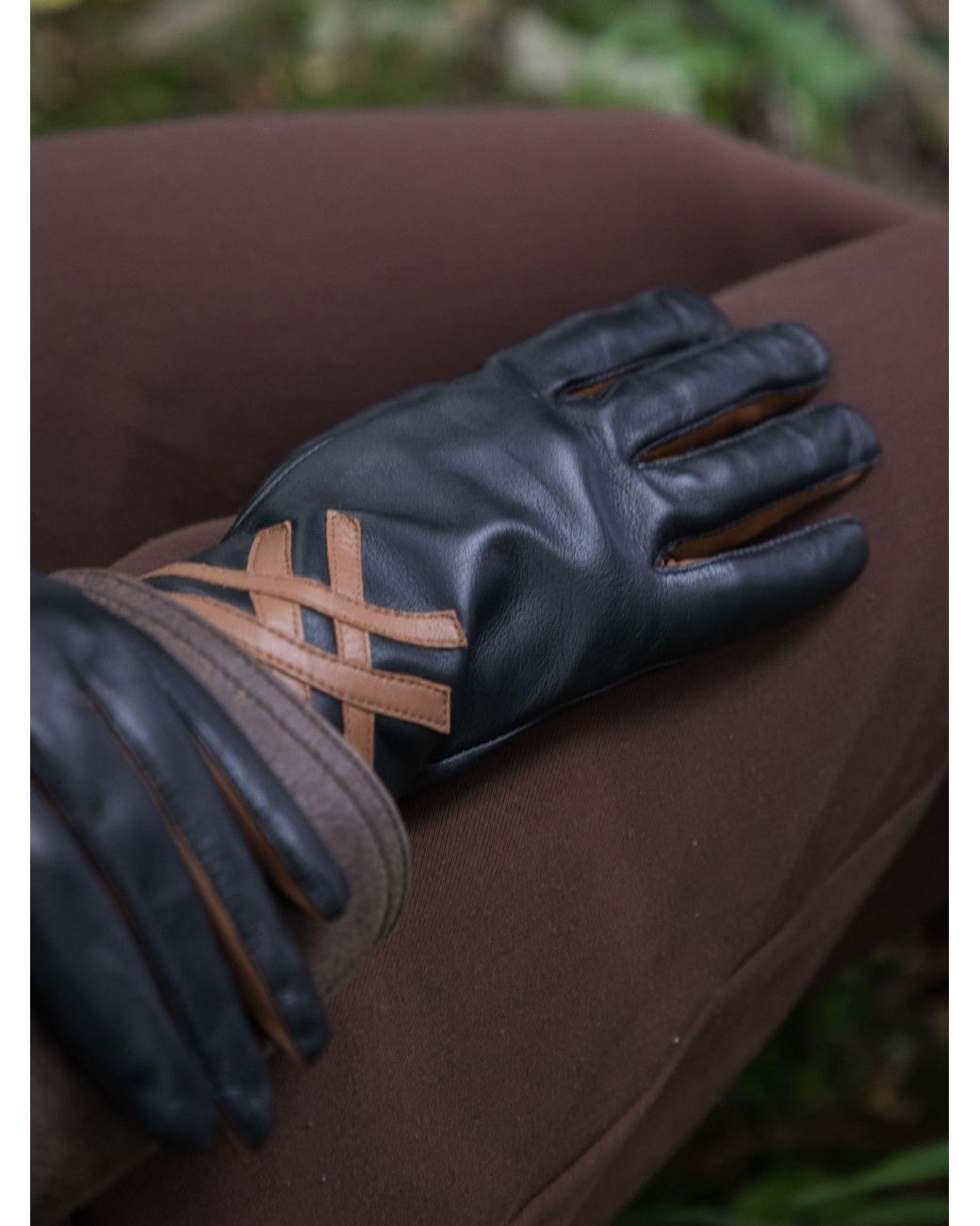 Lakeland Leather Blue Devoke Contrasting Gloves