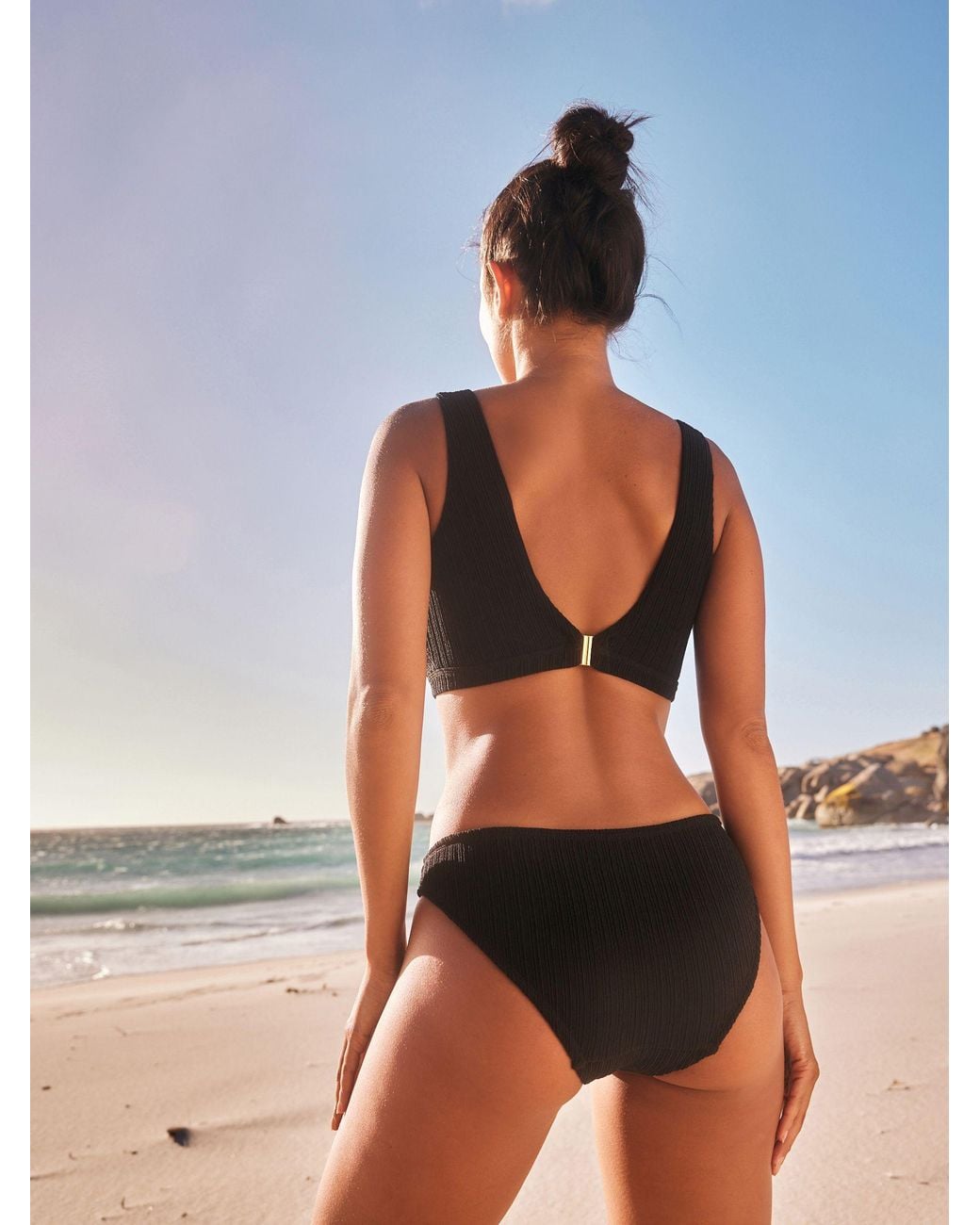 Next Black Dd+ Wired Crop Bikini Top