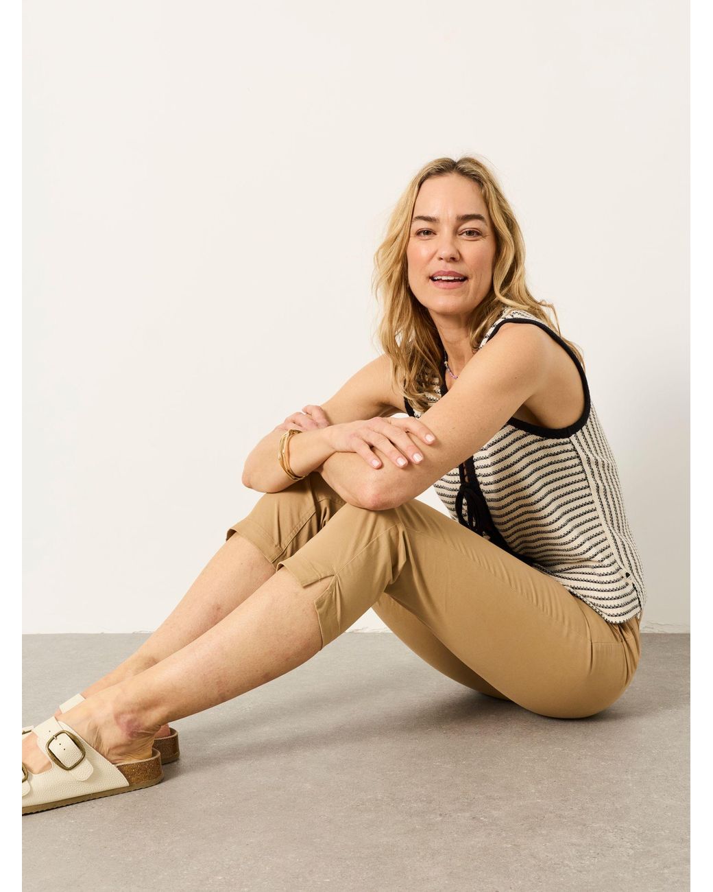 FatFace Natural Farnham Crop Chino