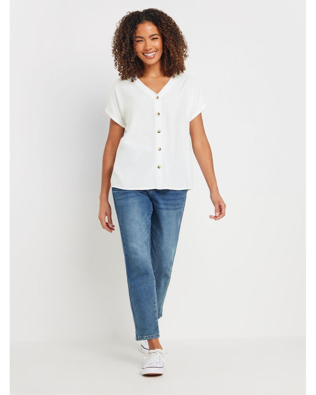 M&CO. White Button Front Blouse