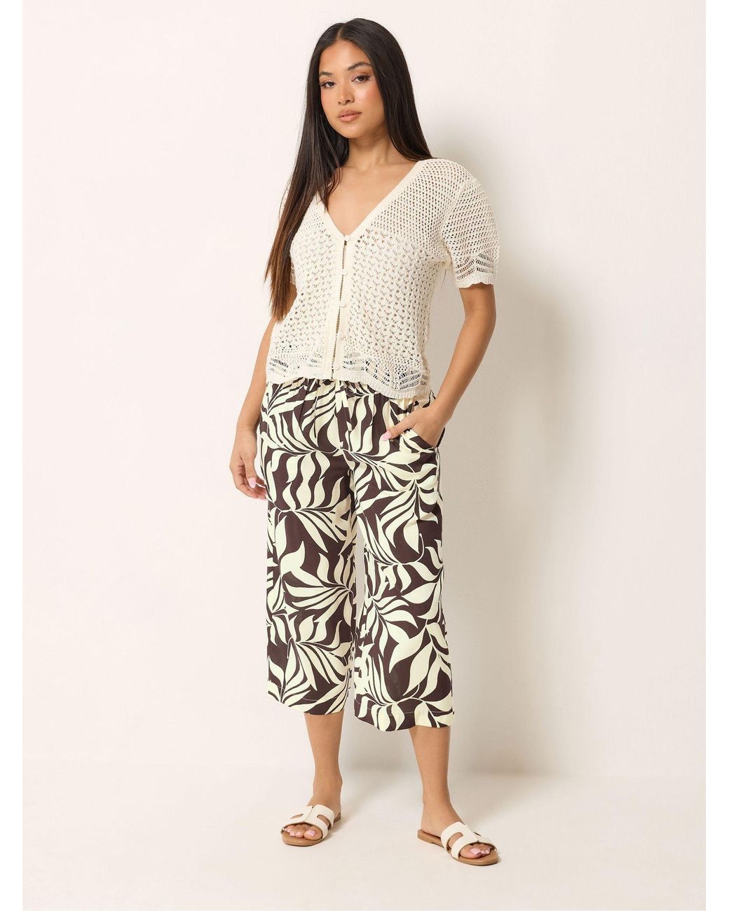 M Com White Printed Cropped Trousers